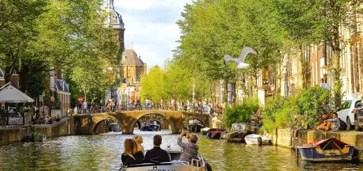 Amsterdam Travel Guide on a Budget
