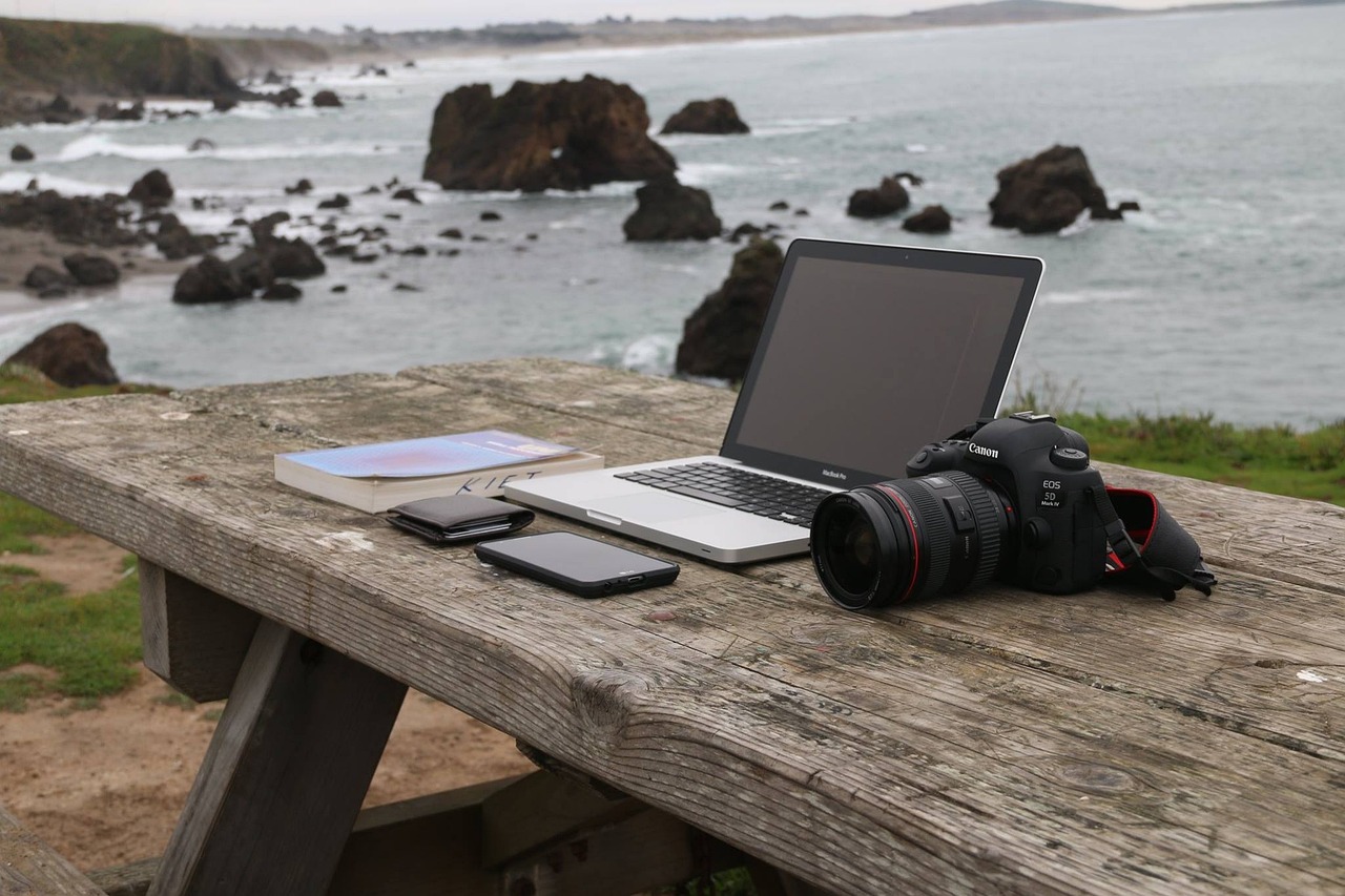 What are the best jobs to be a digital nomad?