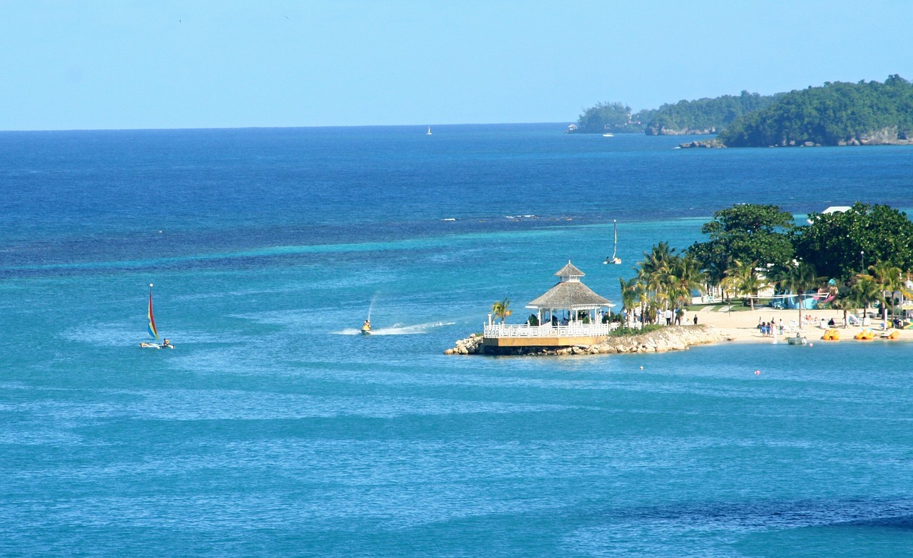 Jamaica Travel Guide on a Budget