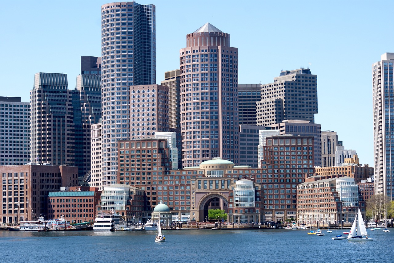 How to Travel to Boston on a Budget