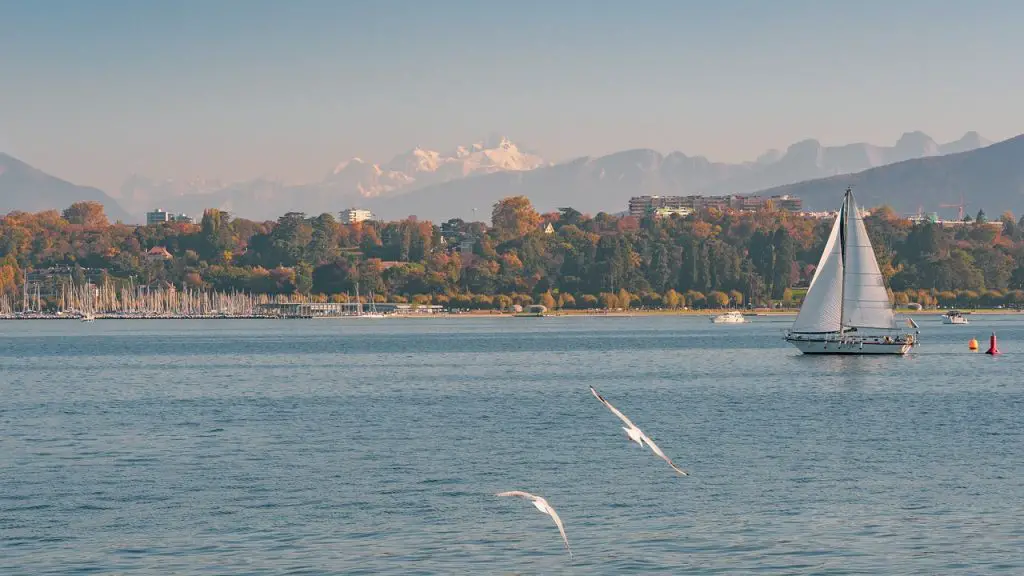 Is Switzerland very expensive to visit? 1 geneva 6977952 1280