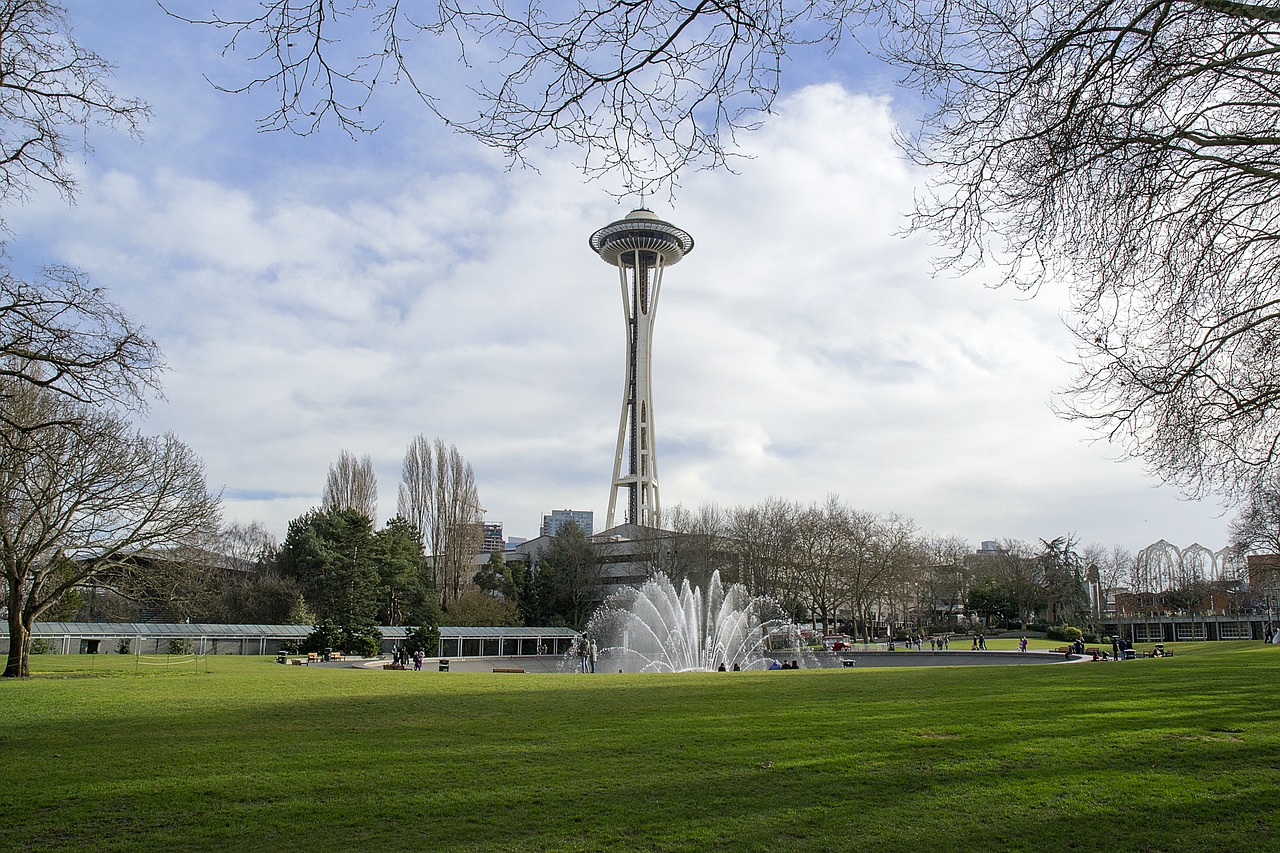What is the best month to visit Seattle?