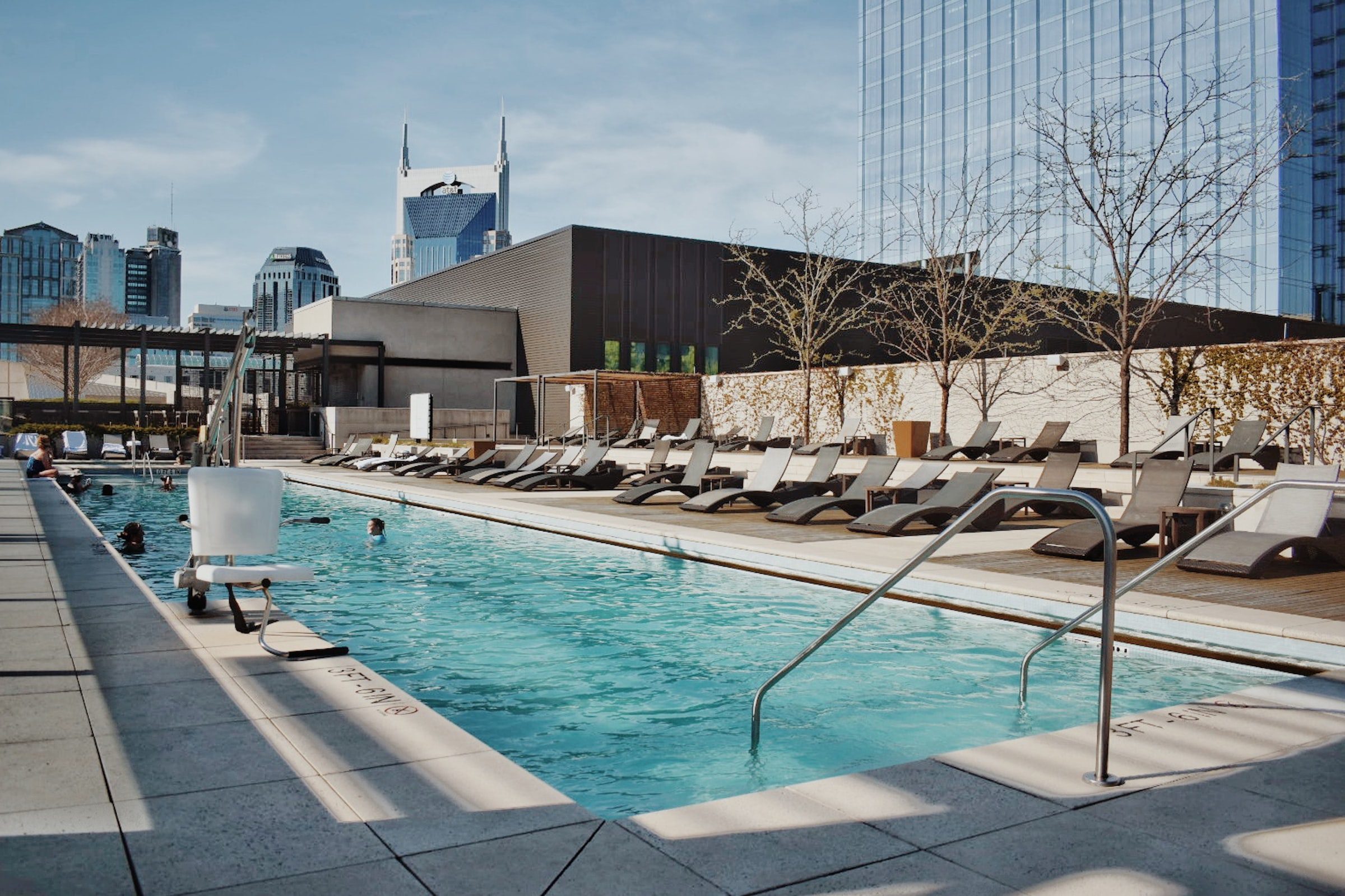 25 Best Hotel Swimming Pools in Nashville
