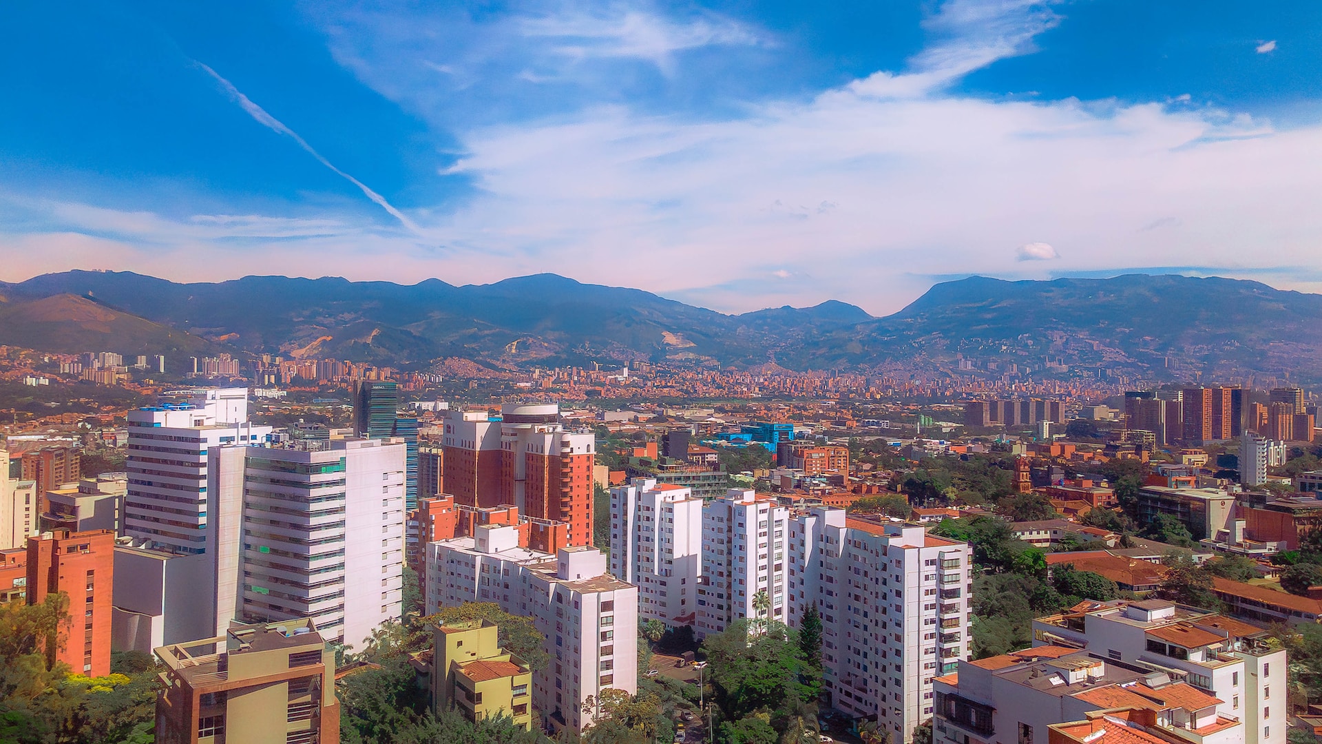 What do I need to know before going to Medellin Colombia?