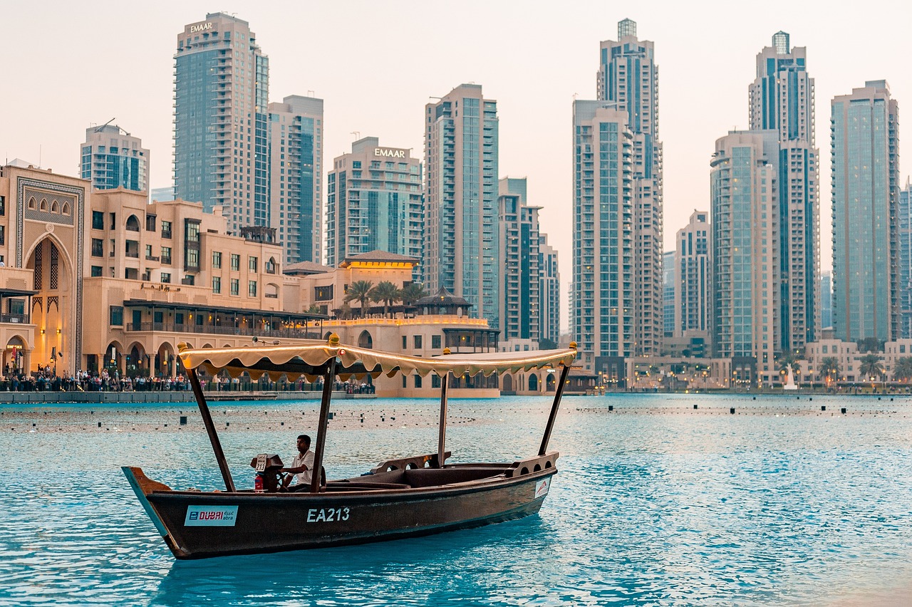 How to Travel to Dubai on a Budget