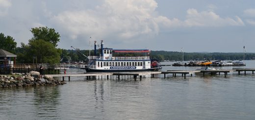 Harriot II Riverboat (Montgomery) Travel Guide