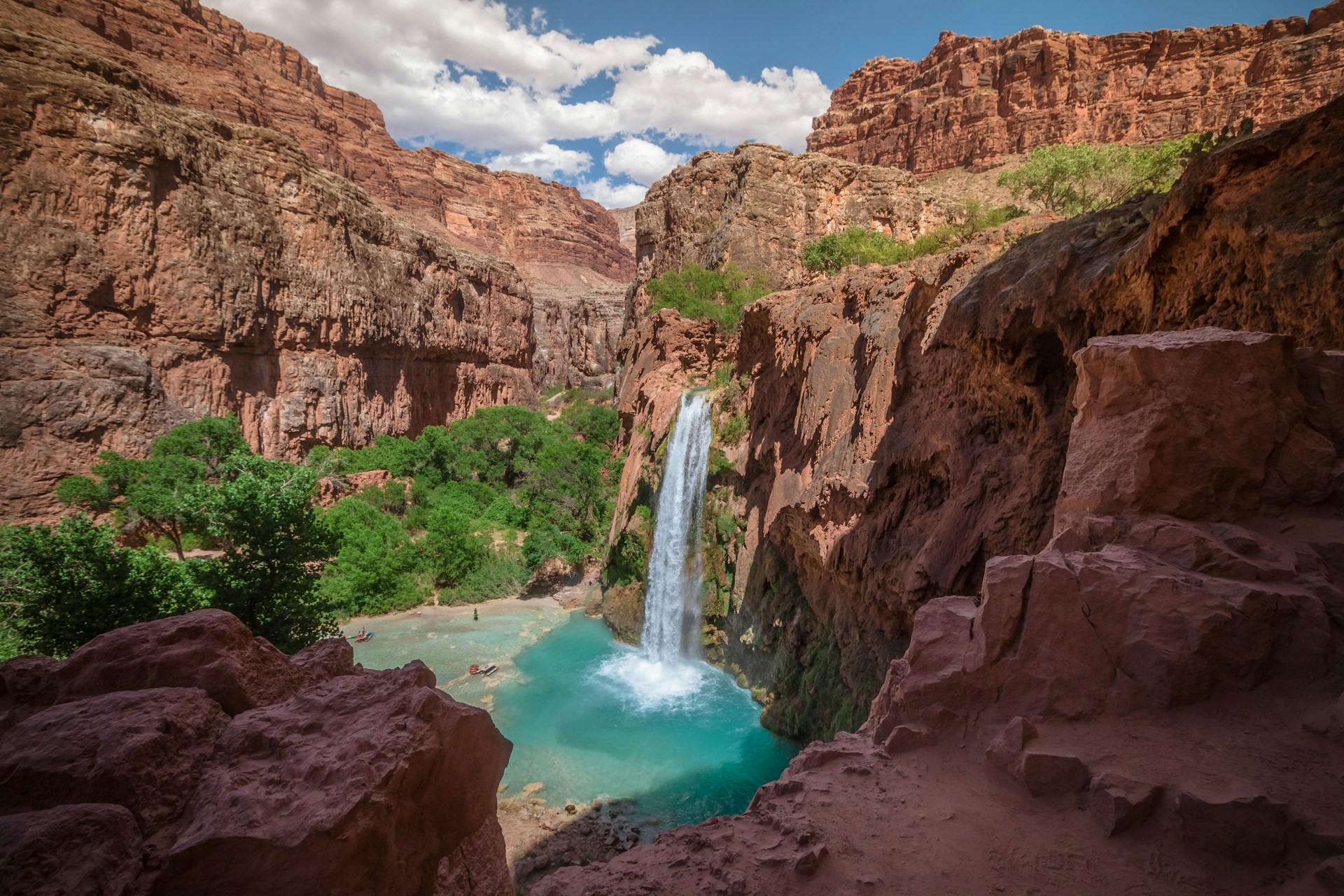 How hard is the hike to Havasu Falls?