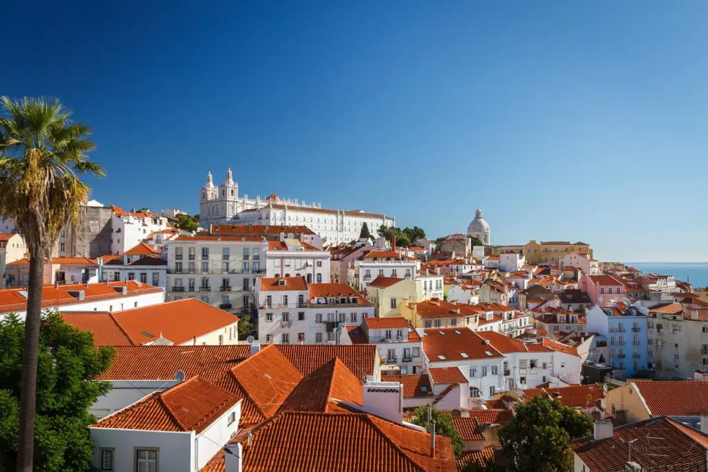 Portugal Digital Nomad Visa 2025: Requirements, Application & Guide