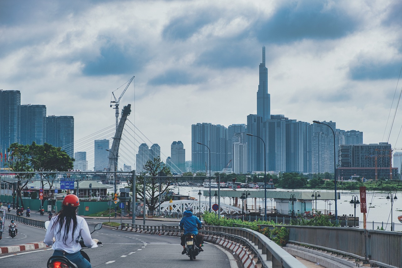 Student Visas vs. Tourist Visas and Work Permits: A Comprehensive Comparison