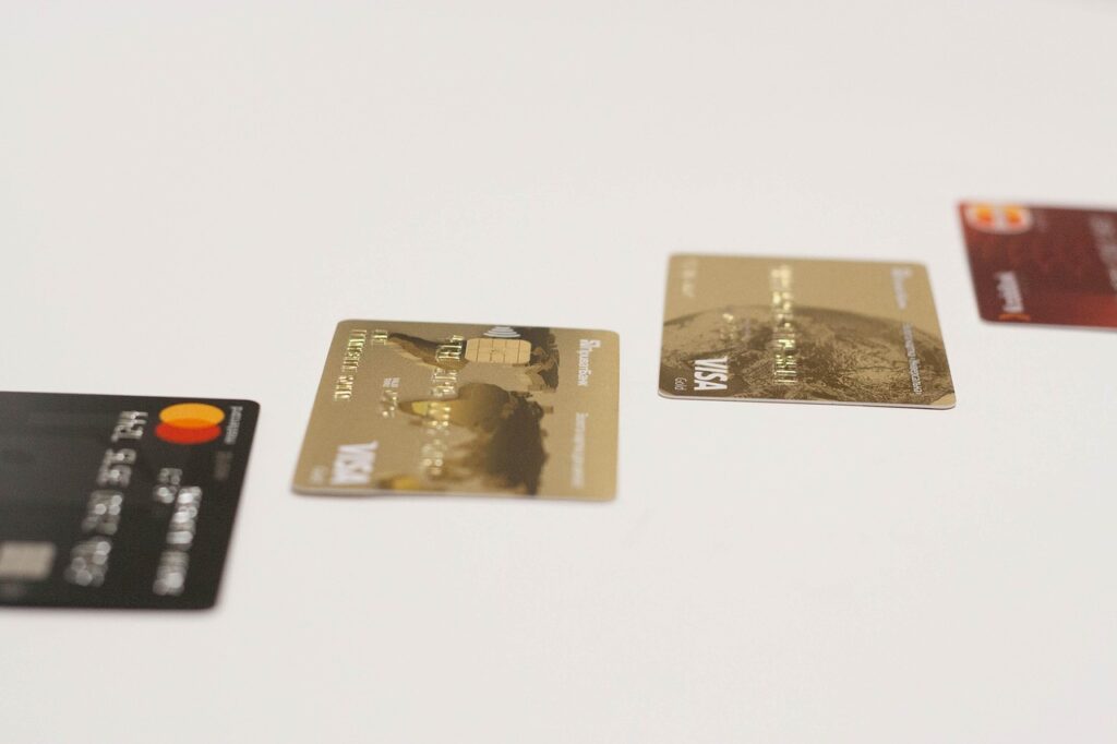 Best Banking Apps & International Cards for Remote Workers