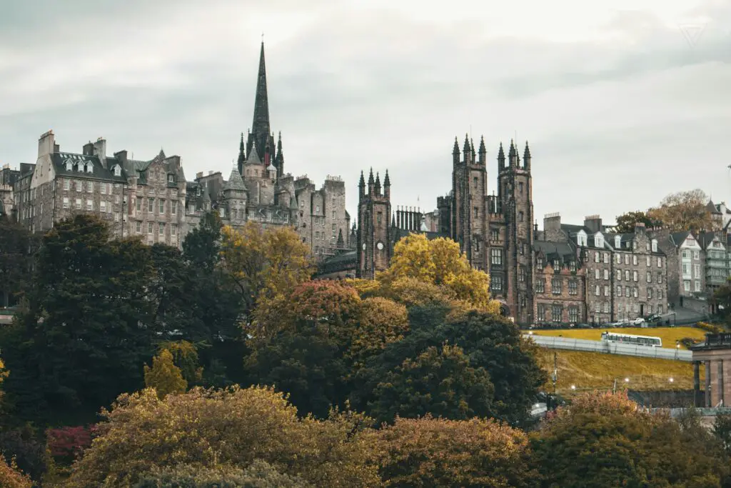 The Best Time to Visit Scotland: Enjoy Great Weather, Smaller Crowds, and Lower Costs